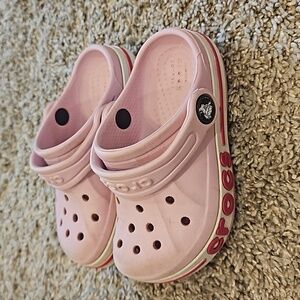 Toddler size 7 crocs